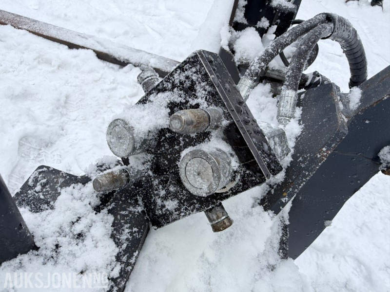 2021 LS Equipment 8t pallegafler - צרופה עבור מכונת בנייה: תמונה 4 2021 LS Equipment 8t pallegafler - צרופה עבור מכונת בנייה: תמונה 4