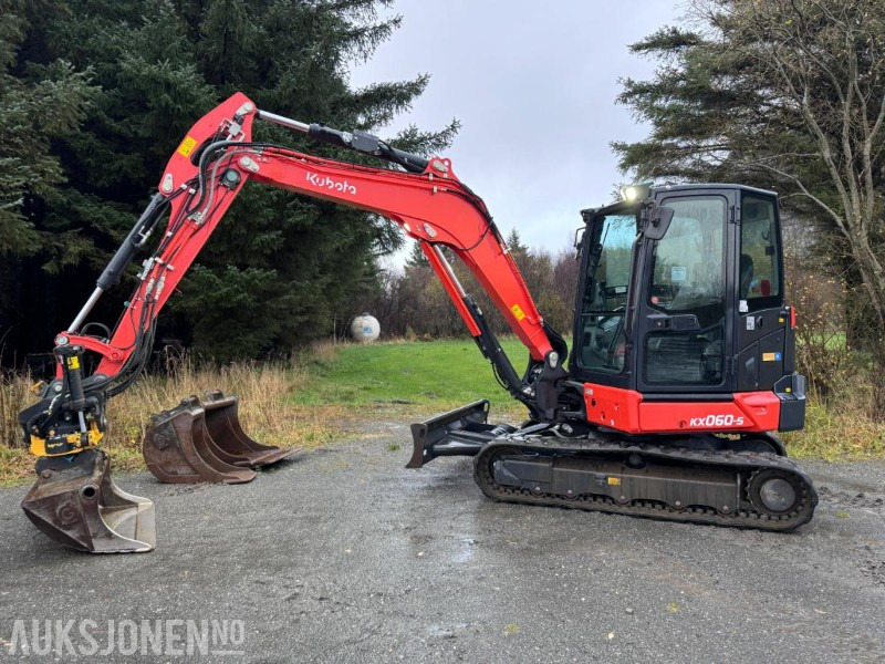 2022 Kubota KX060-5 - 5 tonns gravemaskin med gummibelter - Tiltrotator - Sentralsmøring - Bunkringspumpe og 3 skuffer - מחפר: תמונה 2 2022 Kubota KX060-5 - 5 tonns gravemaskin med gummibelter - Tiltrotator - Sentralsmøring - Bunkringspumpe og 3 skuffer - מחפר: תמונה 2