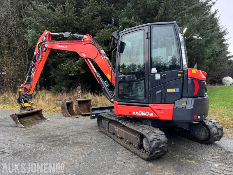 2022 Kubota KX060-5 - 5 tonns gravemaskin med gummibelter - Tiltrotator - Sentralsmøring - Bunkringspumpe og 3 skuffer - מחפר: תמונה 3 2022 Kubota KX060-5 - 5 tonns gravemaskin med gummibelter - Tiltrotator - Sentralsmøring - Bunkringspumpe og 3 skuffer - מחפר: תמונה 3
