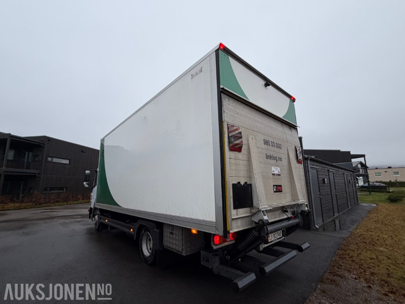 2023 Mercedes-Benz Atego 818 kjøpt ny i Norge - Baklem - 266855 km - משאית תיבה: תמונה 4 2023 Mercedes-Benz Atego 818 kjøpt ny i Norge - Baklem - 266855 km - משאית תיבה: תמונה 4
