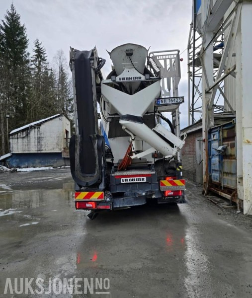 2023 Scania R-serie båndbil / 8x2 tridem / 61295 km - משאית מערבלת בטון: תמונה 3 2023 Scania R-serie båndbil / 8x2 tridem / 61295 km - משאית מערבלת בטון: תמונה 3