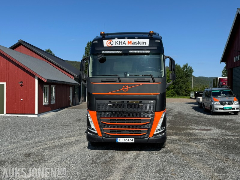 2023 Volvo FH - Krokbil med Dumperkasse og Maskinflak - משאית הרמת וו: תמונה 2 2023 Volvo FH - Krokbil med Dumperkasse og Maskinflak - משאית הרמת וו: תמונה 2