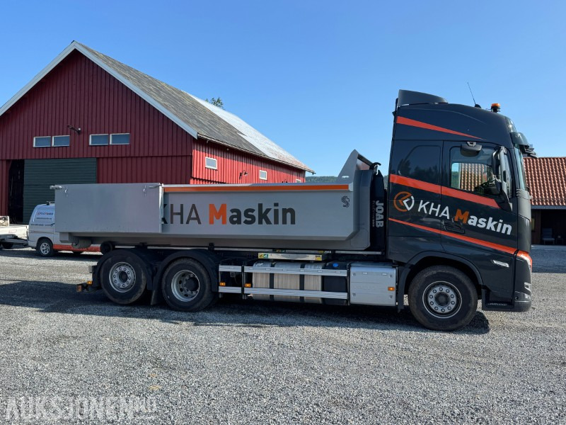 2023 Volvo FH - Krokbil med Dumperkasse og Maskinflak - משאית הרמת וו: תמונה 4 2023 Volvo FH - Krokbil med Dumperkasse og Maskinflak - משאית הרמת וו: תמונה 4