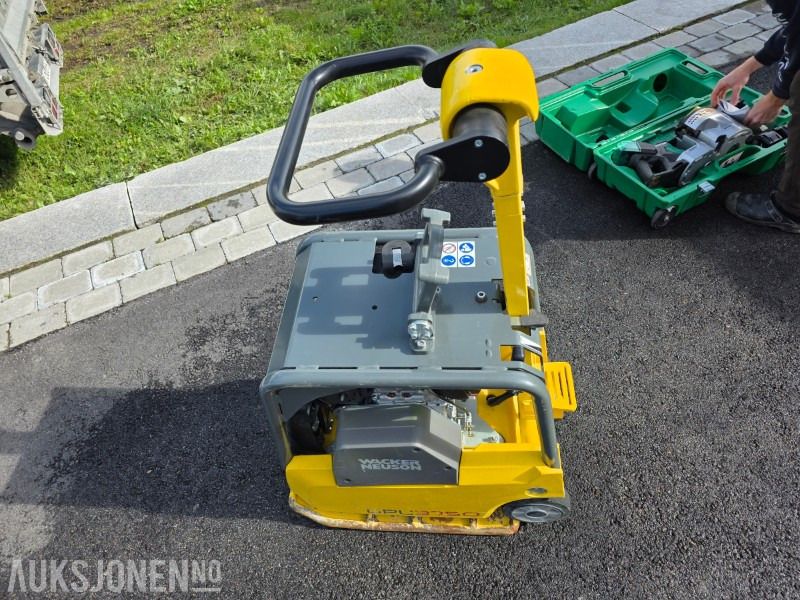 2023 Wacker Neuson DPU3750 Vibroplate 265kg - 4,2kW - 40 arbeidstimer - רולר: תמונה 2 2023 Wacker Neuson DPU3750 Vibroplate 265kg - 4,2kW - 40 arbeidstimer - רולר: תמונה 2