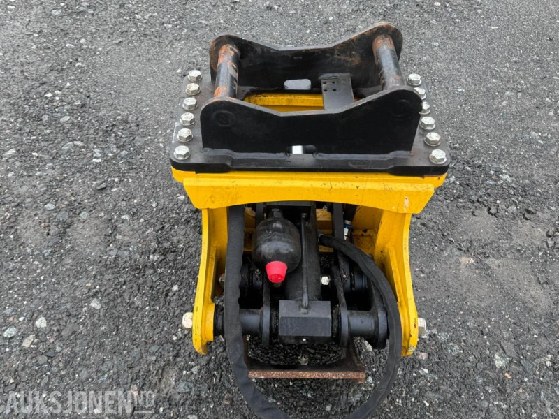 2024 Engcon TG25HD-S40 Tømmerklo / Tømmerklype - Nesten ikke brukt - S40 feste - צרופה עבור מכונת בנייה: תמונה 2 2024 Engcon TG25HD-S40 Tømmerklo / Tømmerklype - Nesten ikke brukt - S40 feste - צרופה עבור מכונת בנייה: תמונה 2