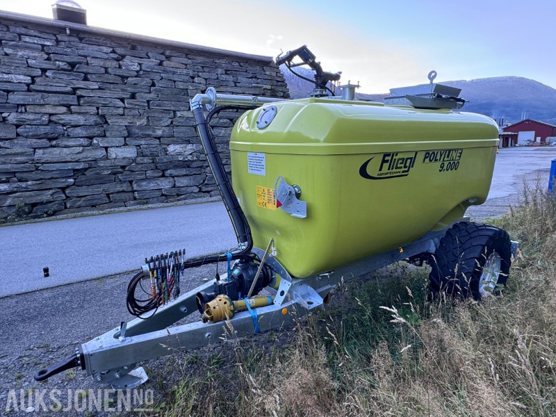 2024 Fliegl Polyline HFW 9000 Gjødselvogn - NY / Ubrukt - 9,5 m3 - Glassfibertank - מכונה חקלאית: תמונה 3 2024 Fliegl Polyline HFW 9000 Gjødselvogn - NY / Ubrukt - 9,5 m3 - Glassfibertank - מכונה חקלאית: תמונה 3