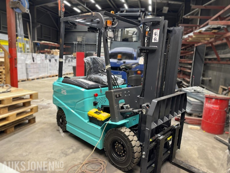 2025 Rippa R525D Elektrisk gaffeltruck, 2500kg, vedlikeholdsfrie batterier, display - ציוד לטיפול בחומרים: תמונה 3 2025 Rippa R525D Elektrisk gaffeltruck, 2500kg, vedlikeholdsfrie batterier, display - ציוד לטיפול בחומרים: תמונה 3