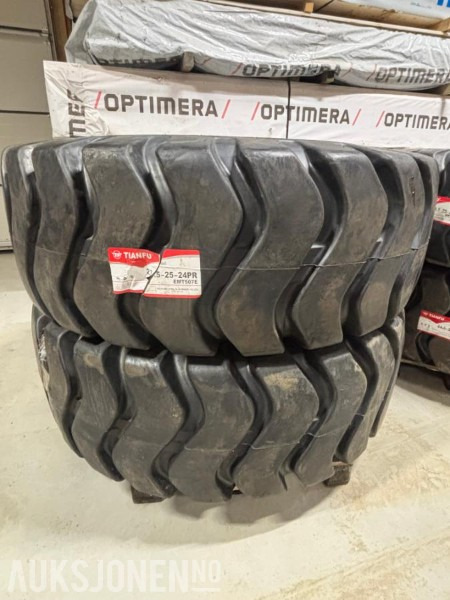 4 nye 23.5-25 dekk - Anleggsdekk - ציוד בנייה: תמונה 2 4 nye 23.5-25 dekk - Anleggsdekk - ציוד בנייה: תמונה 2