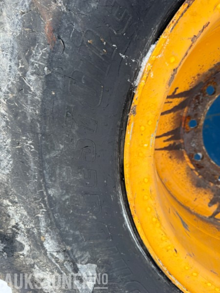 4 stk Volvo L90 hjul Bridgestone 20.5 R25 - צרופה עבור מכונת בנייה: תמונה 3 4 stk Volvo L90 hjul Bridgestone 20.5 R25 - צרופה עבור מכונת בנייה: תמונה 3