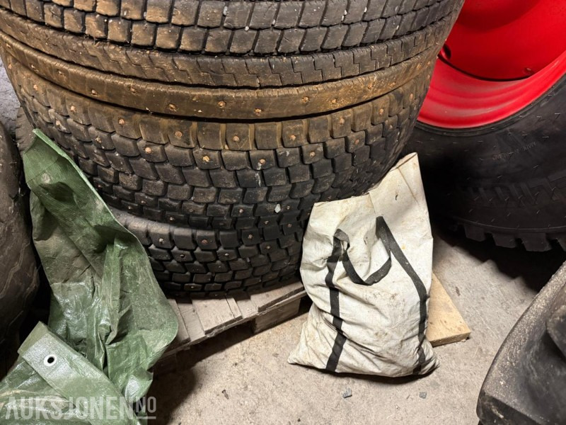 7 stk. Lastebildekk 315/65X22,5 og 385/65X22,5 - משאית: תמונה 1 7 stk. Lastebildekk 315/65X22,5 og 385/65X22,5 - משאית: תמונה 1