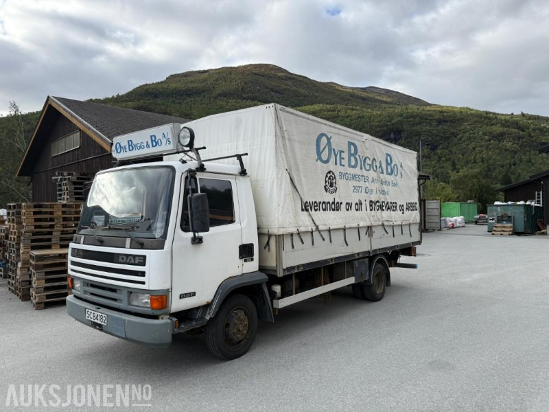 DAF FA 45 160 C08 med høy nyttelast - משאית תיבה: תמונה 1 DAF FA 45 160 C08 med høy nyttelast - משאית תיבה: תמונה 1