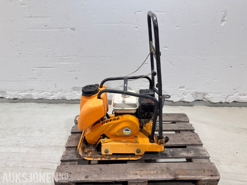 Gewilson GCF90 Vibroplate / 85 kg - רולר: תמונה 1 Gewilson GCF90 Vibroplate / 85 kg - רולר: תמונה 1
