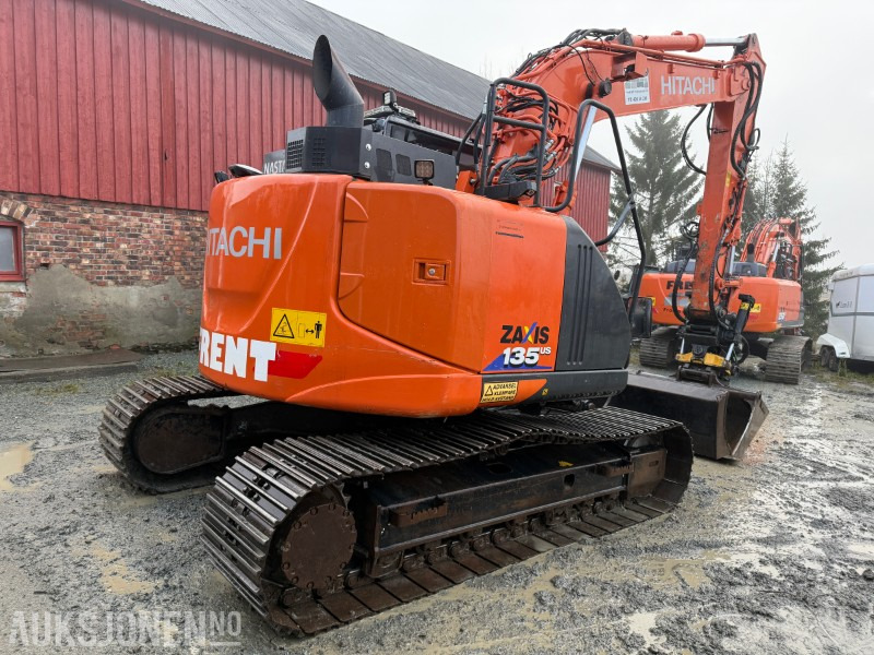 Hitachi ZX135 US-6 EC219, 2 skuffer, sentralsmøring - מחפר: תמונה 5 Hitachi ZX135 US-6 EC219, 2 skuffer, sentralsmøring - מחפר: תמונה 5