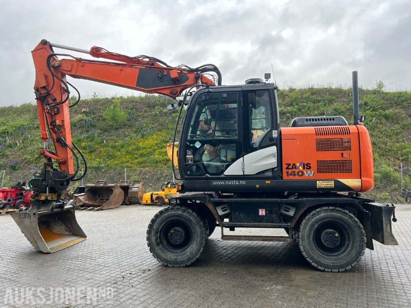Hitachi ZX140W-5B Engcon tilt, fast puss - מחפר: תמונה 2 Hitachi ZX140W-5B Engcon tilt, fast puss - מחפר: תמונה 2