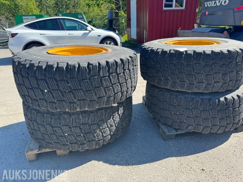 Hjullasterdekk / 20.5R25 / 4 stk - ציוד בנייה: תמונה 1 Hjullasterdekk / 20.5R25 / 4 stk - ציוד בנייה: תמונה 1