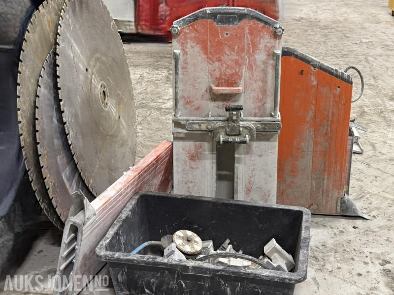 Husqvarna veggsag / strømforsyning / Fjernkontroll med lader - ציוד בנייה: תמונה 4 Husqvarna veggsag / strømforsyning / Fjernkontroll med lader - ציוד בנייה: תמונה 4