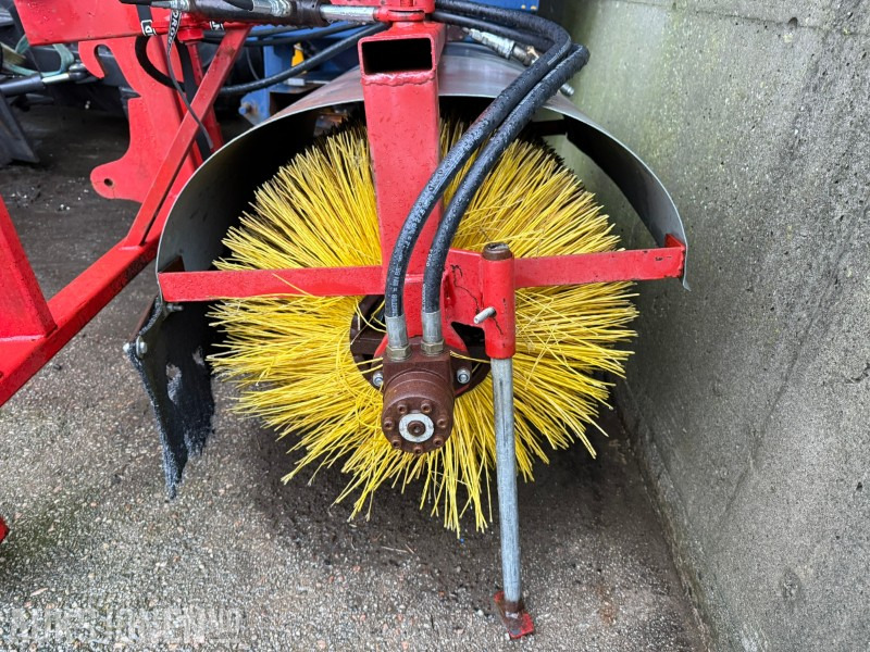 Hydraulisk feiekost til traktor / hjullaster - מכונה חקלאית: תמונה 5 Hydraulisk feiekost til traktor / hjullaster - מכונה חקלאית: תמונה 5