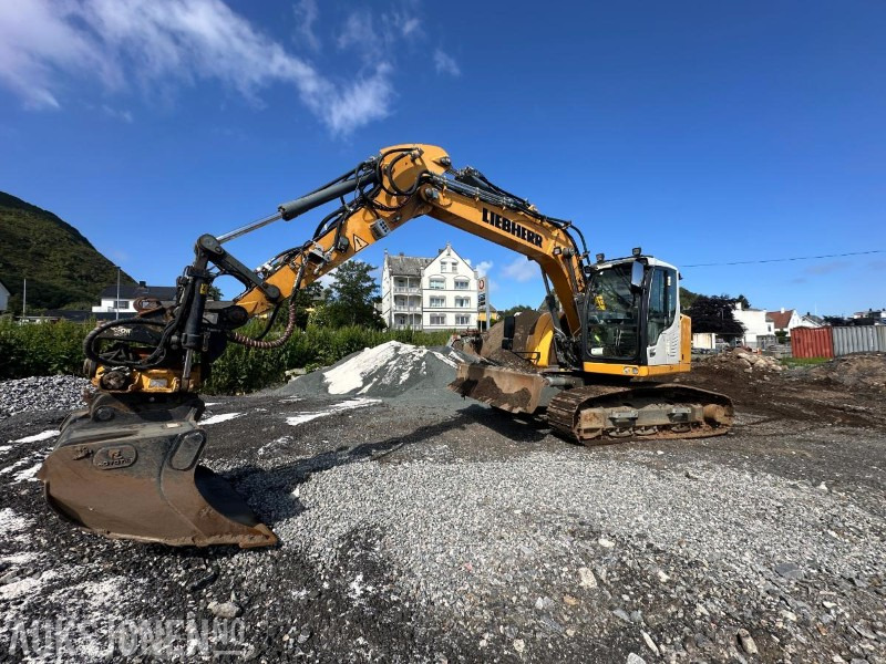 Liebherr R914 STD Compact Litronic Beltegraver - 2932 Timer - Sentralsmøring - Novatron 3D GPS - 4 Skuffer - מחפר: תמונה 1 Liebherr R914 STD Compact Litronic Beltegraver - 2932 Timer - Sentralsmøring - Novatron 3D GPS - 4 Skuffer - מחפר: תמונה 1