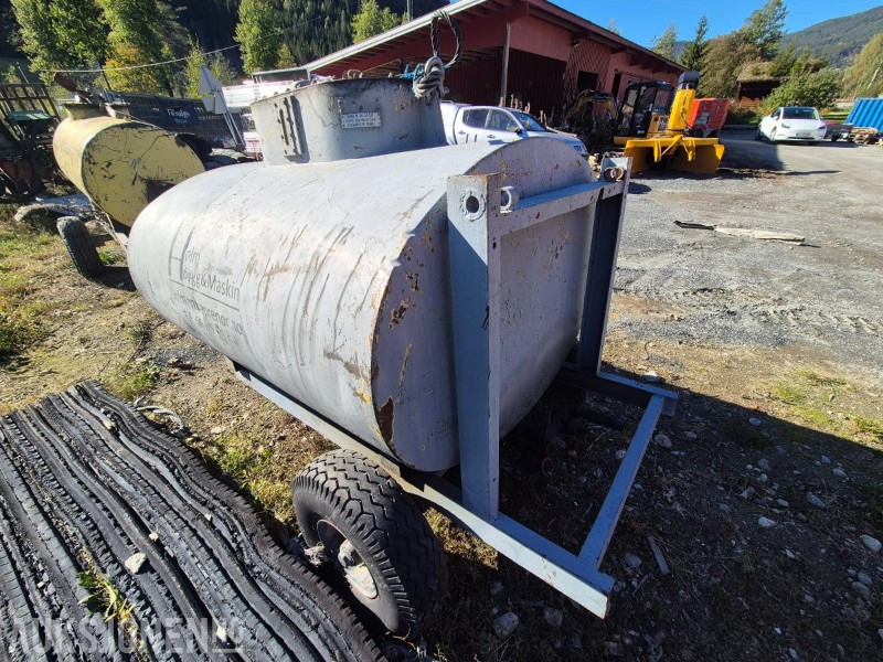 Mobil Dieseltank med hjulgang ca 1900 l - ציוד בנייה: תמונה 5 Mobil Dieseltank med hjulgang ca 1900 l - ציוד בנייה: תמונה 5