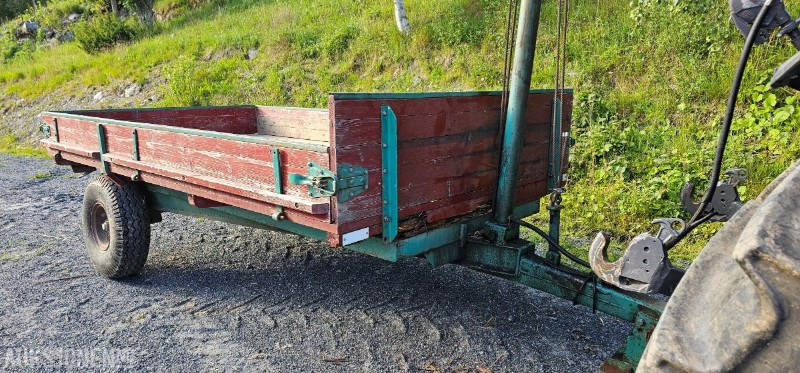 Olsen vognfabrikk Type 50 3600kg traktorhenger med tipp - מסיר פסולת/ קרון נגרר חקלאי: תמונה 1 Olsen vognfabrikk Type 50 3600kg traktorhenger med tipp - מסיר פסולת/ קרון נגרר חקלאי: תמונה 1