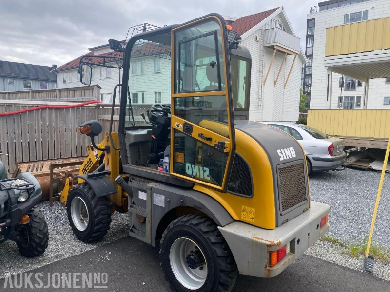 Sino 908 Hjullaster med skuffe og pallegaffler - מעמיס גלגלים: תמונה 2 Sino 908 Hjullaster med skuffe og pallegaffler - מעמיס גלגלים: תמונה 2