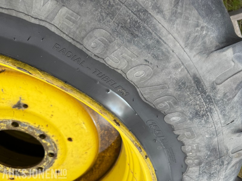 מכונה חקלאית Traktor hjul - dekk Komplett hjulsett Michelin 650/60R38 og 540/60R28: תמונה 7