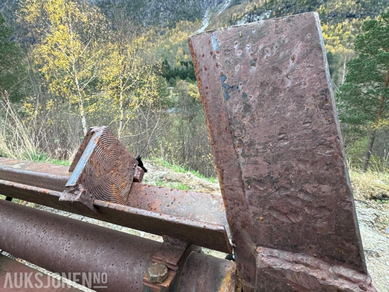 Vedkløyver Dobbeltvirkende - med Triangelfeste - מכונה חקלאית: תמונה 5 Vedkløyver Dobbeltvirkende - med Triangelfeste - מכונה חקלאית: תמונה 5