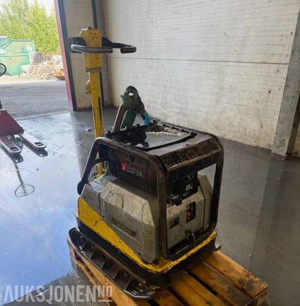 Wacker Supra Vibroplate - רולר: תמונה 2 Wacker Supra Vibroplate - רולר: תמונה 2