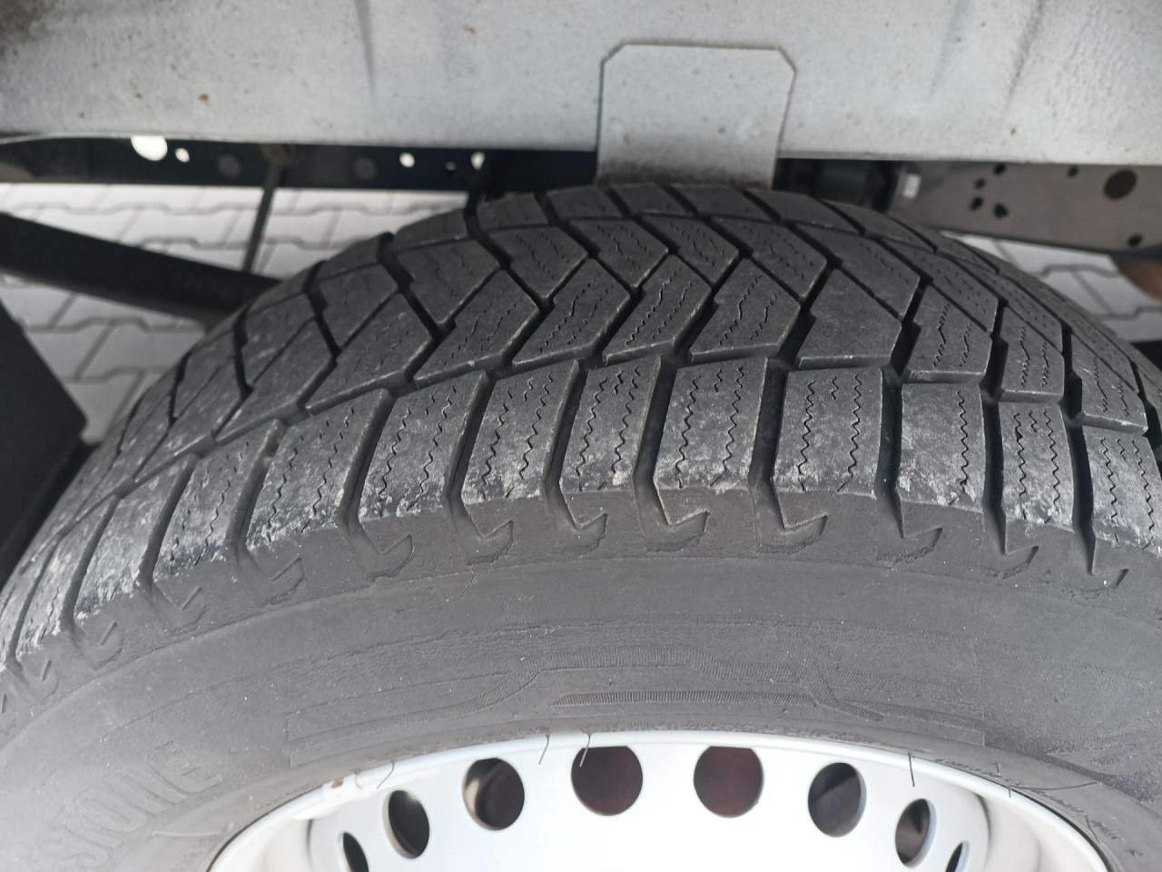 IVECO Daily 35S16V - כלי רכב מסחרי עם לוח: תמונה 3 IVECO Daily 35S16V - כלי רכב מסחרי עם לוח: תמונה 3