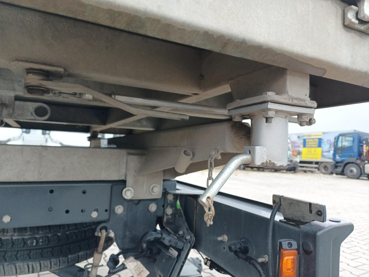 IVECO Daily 50 C 16H3.0 DK - כלי רכב מסחרי מזהיר: תמונה 2 IVECO Daily 50 C 16H3.0 DK - כלי רכב מסחרי מזהיר: תמונה 2