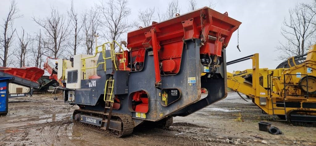 Sandvik QJ 241 - מגרסה ניידת: תמונה 2 Sandvik QJ 241 - מגרסה ניידת: תמונה 2