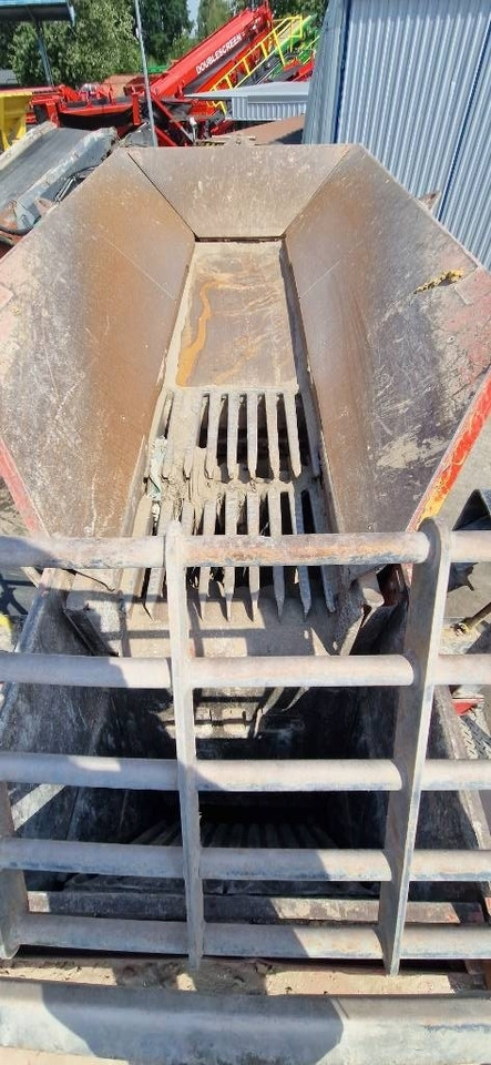 מגרסה ניידת Sandvik QJ 241: תמונה 24