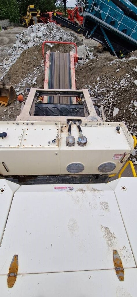 מגרסה ניידת Sandvik QJ 241: תמונה 17