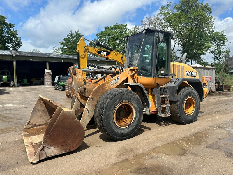 Case 621 F - מעמיס גלגלים: תמונה 1 Case 621 F - מעמיס גלגלים: תמונה 1