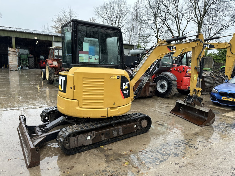 Caterpillar 303.5E CR All functions 3 buckets - מיני מחפר: תמונה 5 Caterpillar 303.5E CR All functions 3 buckets - מיני מחפר: תמונה 5