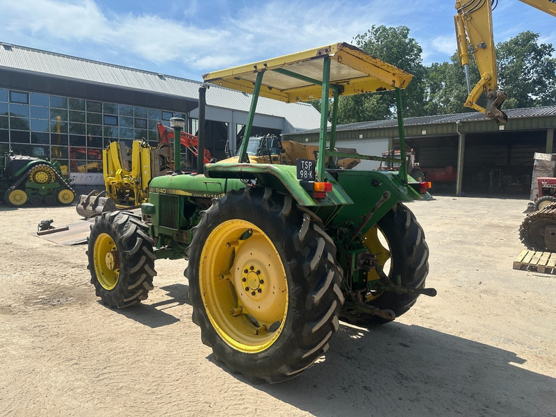 John Deere 1640 4x4 - טרקטור ישיבה: תמונה 5 John Deere 1640 4x4 - טרקטור ישיבה: תמונה 5