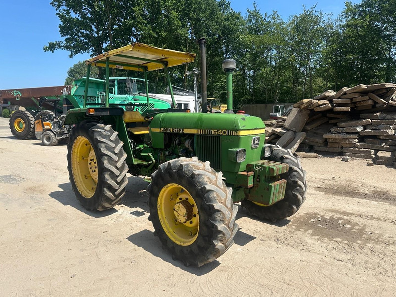 John Deere 1640 4x4 - טרקטור ישיבה: תמונה 2 John Deere 1640 4x4 - טרקטור ישיבה: תמונה 2