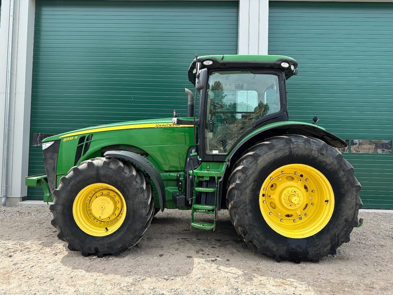 John Deere 8335R AutoPower - טרקטור חקלאי: תמונה 3 John Deere 8335R AutoPower - טרקטור חקלאי: תמונה 3