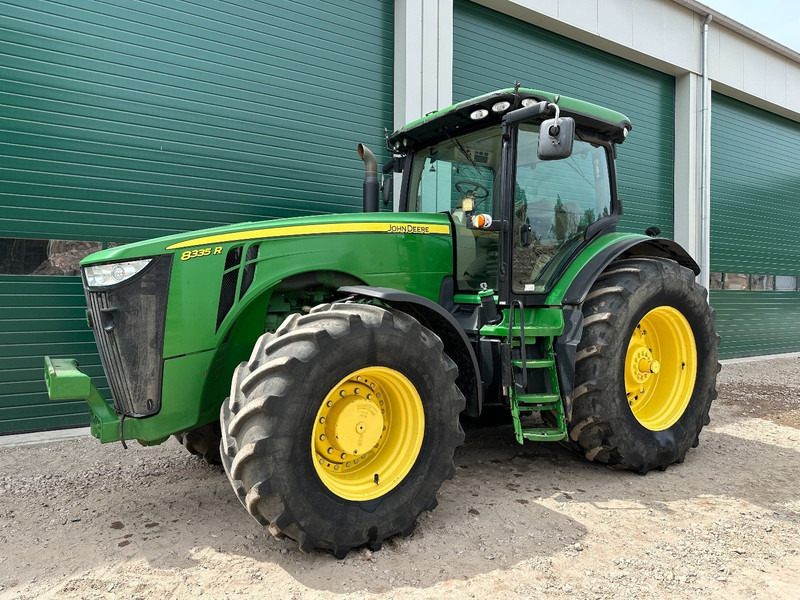 John Deere 8335R AutoPower - טרקטור חקלאי: תמונה 1 John Deere 8335R AutoPower - טרקטור חקלאי: תמונה 1