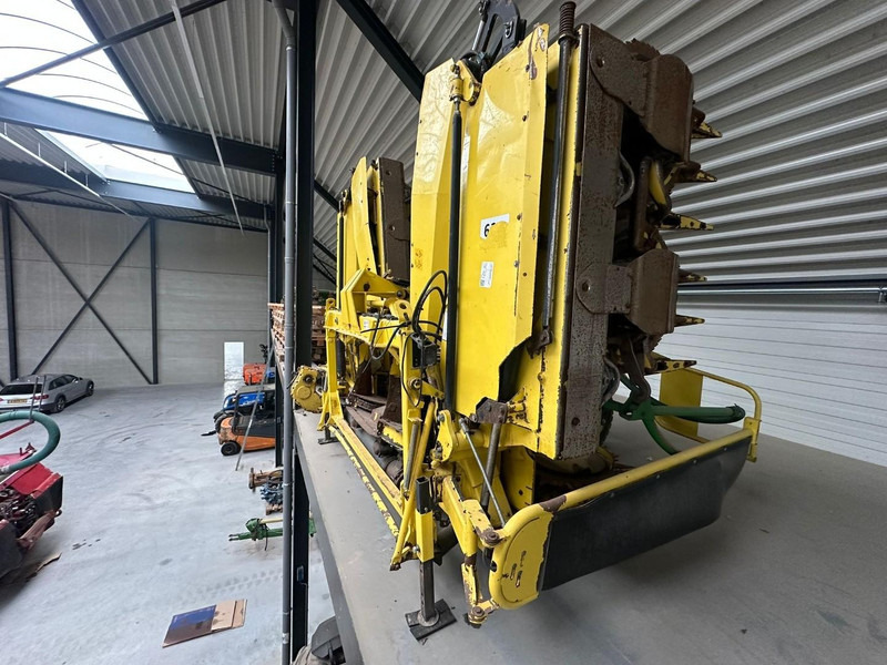 Kemper 390 CORN HEADER | 12 ROW | FRONT WHEEL - מקצרת מספוא: תמונה 3 Kemper 390 CORN HEADER | 12 ROW | FRONT WHEEL - מקצרת מספוא: תמונה 3