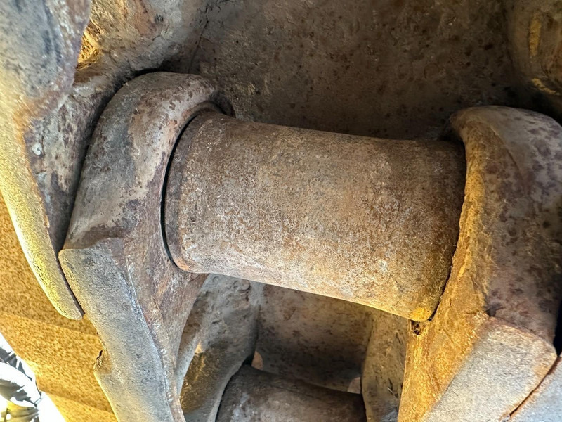 דחפור Komatsu D65PX-16 Trimble 3D GPS System - Foldable blade: תמונה 14 דחפור Komatsu D65PX-16 Trimble 3D GPS System - Foldable blade: תמונה 14