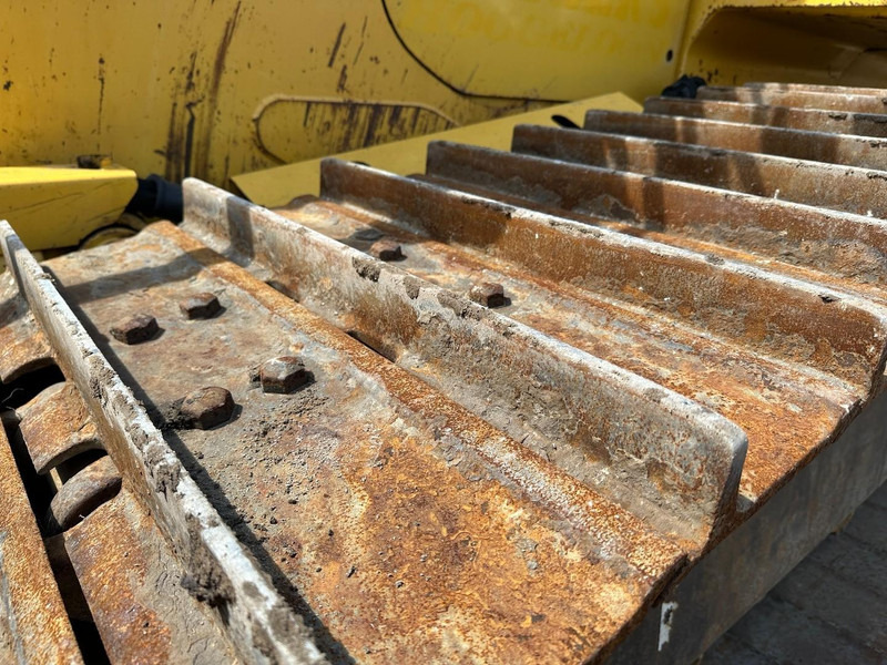 דחפור Komatsu D65PX-16 Trimble 3D GPS System - Foldable blade: תמונה 12 דחפור Komatsu D65PX-16 Trimble 3D GPS System - Foldable blade: תמונה 12