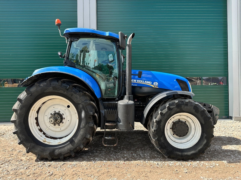 New Holland T7.235 Power Command - טרקטור חקלאי: תמונה 4 New Holland T7.235 Power Command - טרקטור חקלאי: תמונה 4