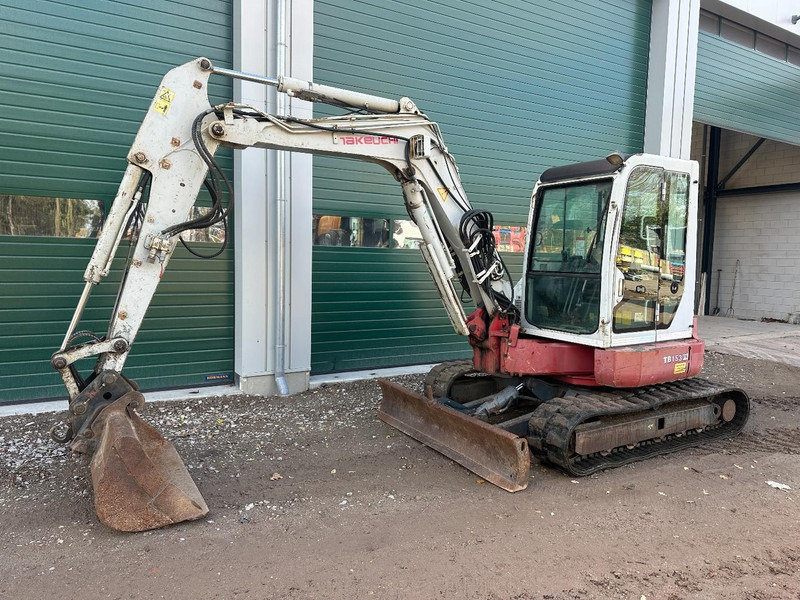 Takeuchi TB 153 FR All functions - מיני מחפר: תמונה 1 Takeuchi TB 153 FR All functions - מיני מחפר: תמונה 1