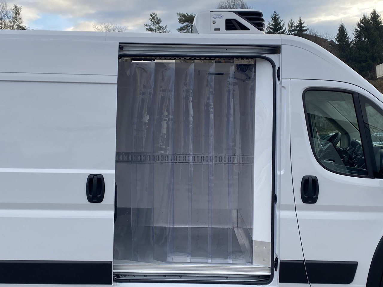 FIAT DUCATO L3H2 180PS BASE HEAVY / FRISCHDIENST + XARIOS 300 12-380V + Heizung - כלי רכב מסחרי לקירור: תמונה 3 FIAT DUCATO L3H2 180PS BASE HEAVY / FRISCHDIENST + XARIOS 300 12-380V + Heizung - כלי רכב מסחרי לקירור: תמונה 3