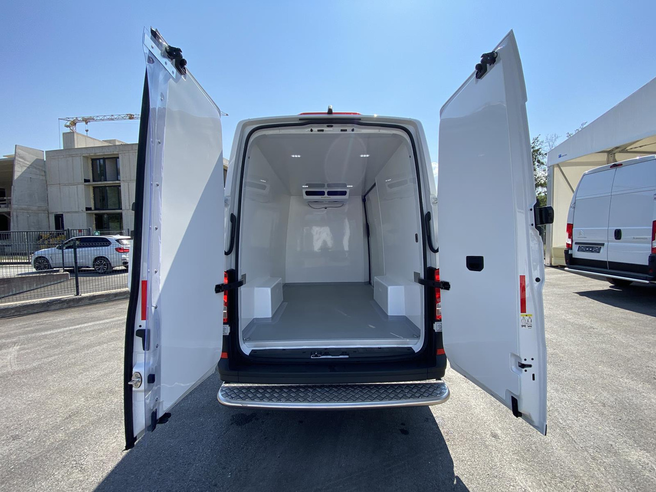 MAN TGE 3.140 L3H3 140PS RS3640mm/ FRISCHDIENST BIS 0 + KONVEKTA UNDERMODE - כלי רכב מסחרי לקירור: תמונה 3 MAN TGE 3.140 L3H3 140PS RS3640mm/ FRISCHDIENST BIS 0 + KONVEKTA UNDERMODE - כלי רכב מסחרי לקירור: תמונה 3