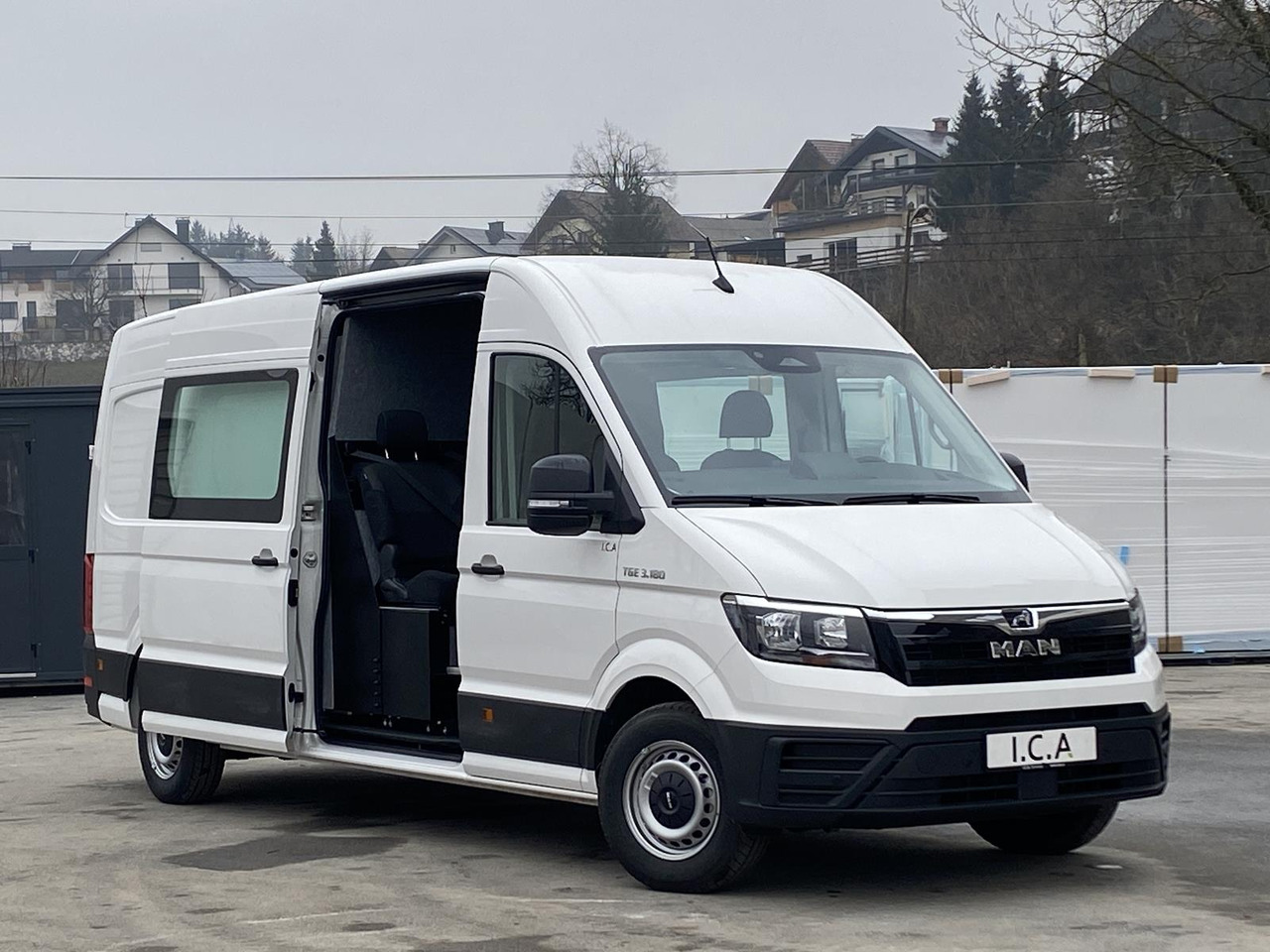 MAN TGE L4H3 180KM | SITZBANK ZWEITE REIHE + FLEXMO EINRICHTUNG - כלי רכב מסחרי לנוסעים: תמונה 4 MAN TGE L4H3 180KM | SITZBANK ZWEITE REIHE + FLEXMO EINRICHTUNG - כלי רכב מסחרי לנוסעים: תמונה 4