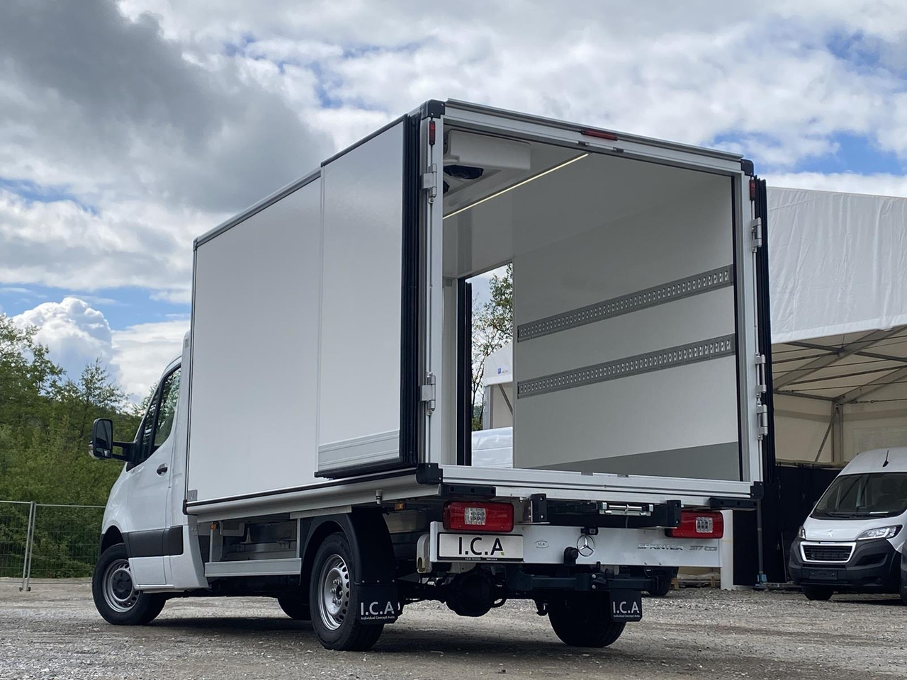 MERCEDES BENZ SPRINTER 317 CDI | DOPPELREGIME TIEFKÜHLKOFFER + BACKSLEEPER - כלי רכב מסחרי לקירור: תמונה 2 MERCEDES BENZ SPRINTER 317 CDI | DOPPELREGIME TIEFKÜHLKOFFER + BACKSLEEPER - כלי רכב מסחרי לקירור: תמונה 2
