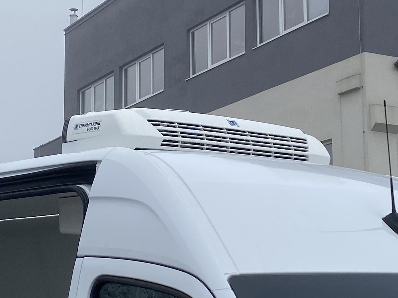 MERCEDES-BENZ SPRINTER 317 CDI L4H3 170PS AUTOMATIK FRISCHDIENST + KONVEKTA FK 3022 12-220V - כלי רכב מסחרי לקירור: תמונה 5 MERCEDES-BENZ SPRINTER 317 CDI L4H3 170PS AUTOMATIK FRISCHDIENST + KONVEKTA FK 3022 12-220V - כלי רכב מסחרי לקירור: תמונה 5
