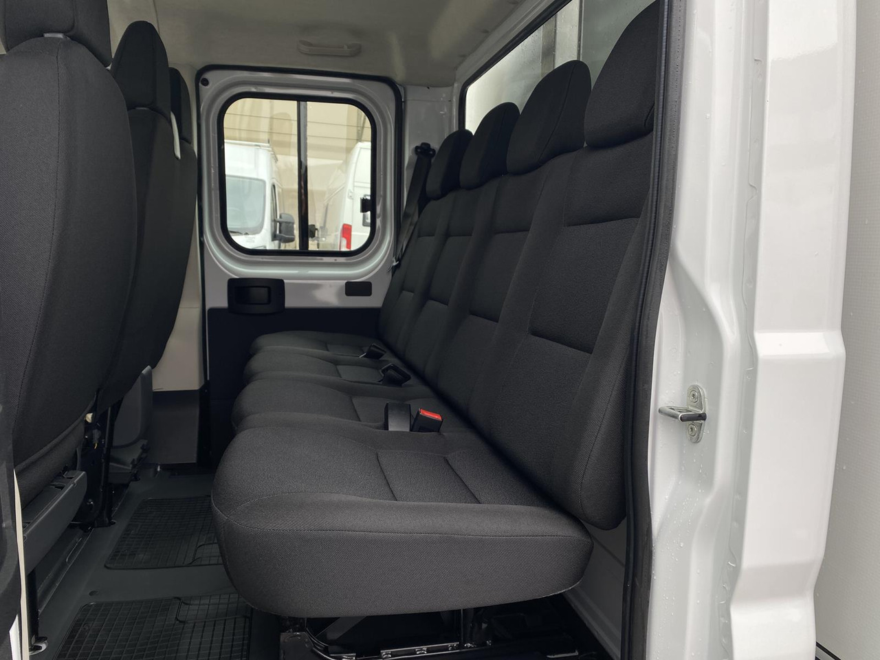 OPEL MOVANO 1+6 DOKA 140PS | KÜHLKOFFER + LADERAMPE - כלי רכב מסחרי לקירור: תמונה 5 OPEL MOVANO 1+6 DOKA 140PS | KÜHLKOFFER + LADERAMPE - כלי רכב מסחרי לקירור: תמונה 5